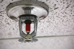 Flat Delfshaven ontruimd vanwege ravage door sprinklerinstallatie