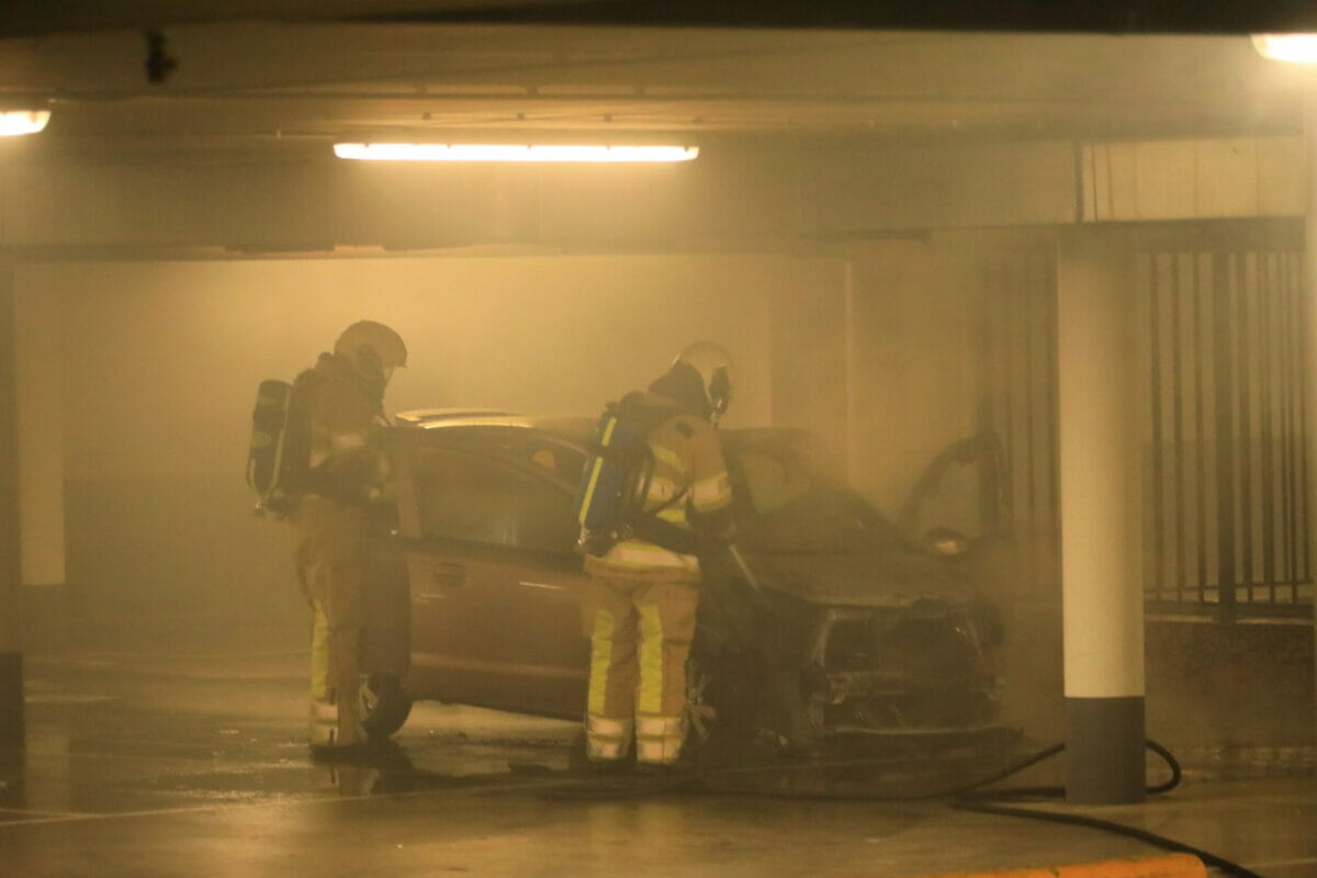 Autobrand in parkeergarage ziekenhuis Gelderse Vallei