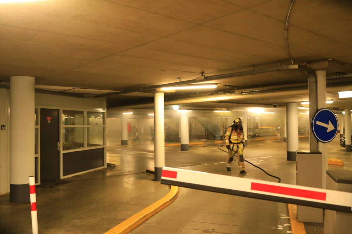 Parkeergarage UMCG-Noord ontruimd vanwege brand